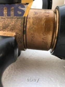 Akron Style 3020 Pistol Grip Brass Fire Fighting Nozzle 1-1/2 #rubber Damage