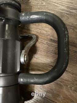 ELKHART 2.5 Nozzle Playpipe Shut Off SHUTOFF Grip Cleve 3.078.8 Fire Hose 1 1/4