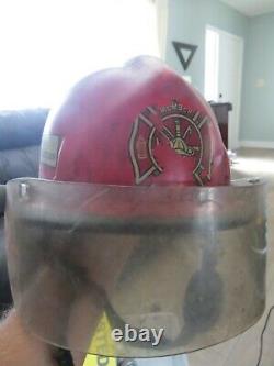 Emergency Medical Technician helmet fire dept. With shield, size D Cairns Bros