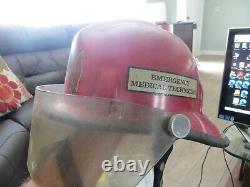 Emergency Medical Technician helmet fire dept. With shield, size D Cairns Bros