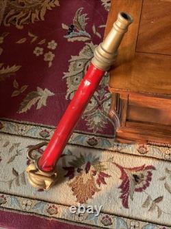 VINTAGE BRASS 31 FIRE TRUCK HOSE Play Pipe NOZZLE Decorative Side Mount BIG RED