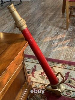 VINTAGE BRASS 31 FIRE TRUCK HOSE Play Pipe NOZZLE Decorative Side Mount BIG RED