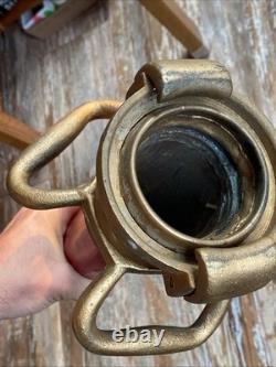 VINTAGE BRASS 31 FIRE TRUCK HOSE Play Pipe NOZZLE Decorative Side Mount BIG RED