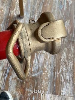 VINTAGE BRASS 31 FIRE TRUCK HOSE Play Pipe NOZZLE Decorative Side Mount BIG RED