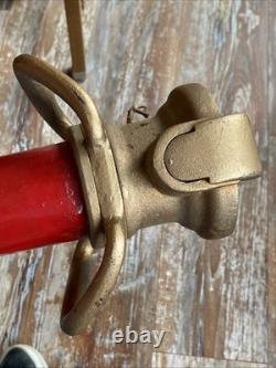 VINTAGE BRASS 31 FIRE TRUCK HOSE Play Pipe NOZZLE Decorative Side Mount BIG RED