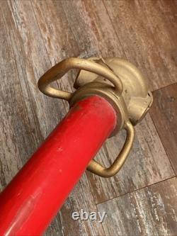 VINTAGE BRASS 31 FIRE TRUCK HOSE Play Pipe NOZZLE Decorative Side Mount BIG RED
