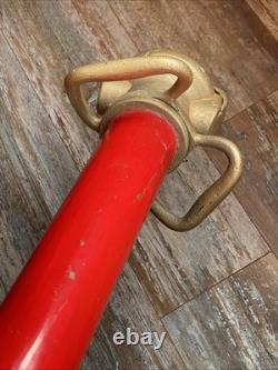 VINTAGE BRASS 31 FIRE TRUCK HOSE Play Pipe NOZZLE Decorative Side Mount BIG RED