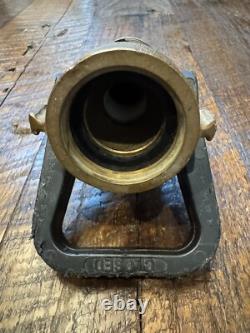VTG AKRON 1.50 Style 3015 Solid Brass Fire Hose Nozzle 8 95 GPM 100 PSI Retro