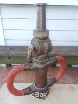 Vintage AKRON Brass 1939 NOLEAK Fire Fire Nozzle On / Off Valve w Red Handles