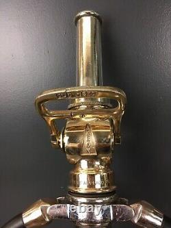 Vintage Akron brass SEAGRAVE 21/2 in. FIRE NOZZLE / shut off