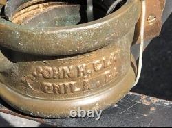 Adaptateur de tuyau d'incendie de la caserne de pompiers Brass Seaford De 3-48 John H Clay Philadelphie Pa