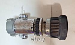 Akron Brass Turbo Jet. Buse de tuyau de service d'incendie.