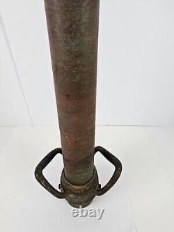 Ancien embout de tuyau de camion de pompiers américain en laiton bronze des années 1930, grand modèle 32