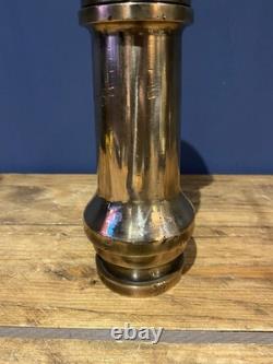 Ancien gicleur de tuyau d'incendie en laiton massif