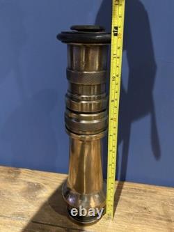 Ancien gicleur de tuyau d'incendie en laiton massif