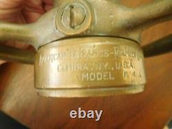 Antique AMERICAN LAFRANCE Elmira NY Buse de Tuyau d'Incendie Modèle P-4-A