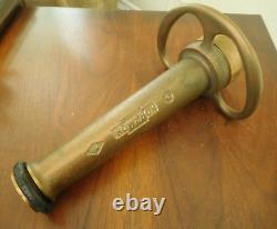 Antique AMERICAN LAFRANCE Elmira NY Buse de Tuyau d'Incendie Modèle P-4-A