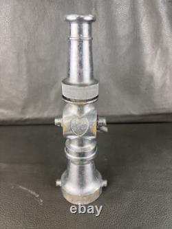 Buse à incendie antique en chrome Elkhart 2 1/2 pouces avec arrêt Lerer, 1917, 13H