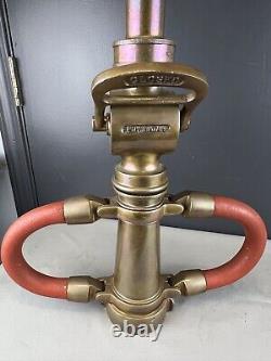 Buse à incendie en laiton vintage Wooster de 2 1/2 pouces avec 3 embouts empilés