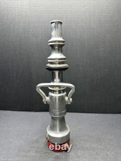 Buse d’incendie antique de la Elkhart Brass Manufacturing Company