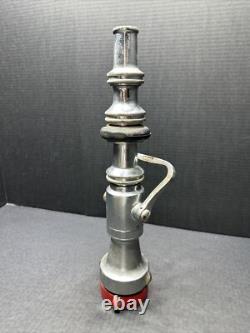 Buse d’incendie antique de la Elkhart Brass Manufacturing Company