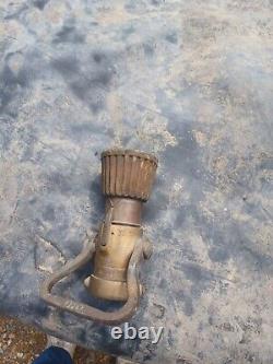 Buse d'incendie en laiton vintage Elkhart