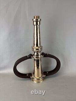 Buse d'incendie en laiton vintage Larkin de 21/2 pouces avec embout