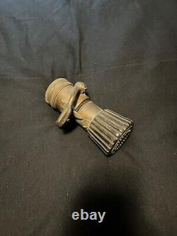 Buse d'incendie vintage Elkhart Brass des chemins de fer B & M