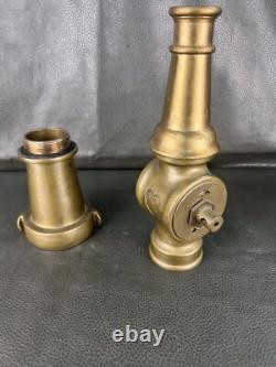 Buse d'incendie vintage Elkhart à levier de coupure, manquant le bouton de coupure avec rizer