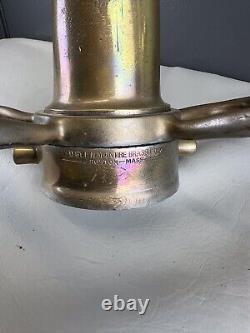 Buse d'incendie vintage Morse à coupure de 2 1/2 po / pointe de 1 1/4 po, 20 po H x 9 po L
