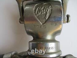 Buse d'incendie vintage à double poignée Elkhart Brass MFG Co. CHIEF 3 pièces C16