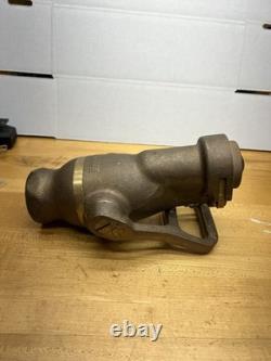 Buse d’incendie vintage en laiton massif 1 1/2, semble neuve, ancien stock neuf #0657