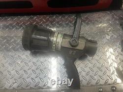 Buse de jet de feu Akron 1523 de 1,5'' avec poignée pistolet pour portée moyenne