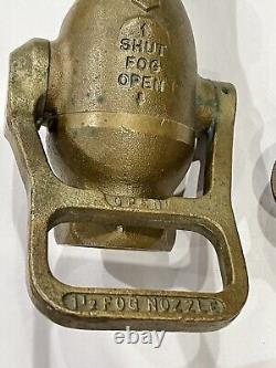 Buse de lutte contre l'incendie Vintage Akron 1 1/2 Fog en laiton montée RARE VERSION