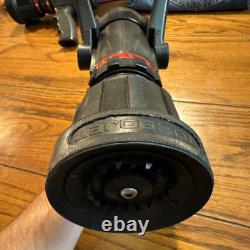 Buse de lutte contre l'incendie turbojet Akron Style 1720 1-1/2 avec poignée pistolet