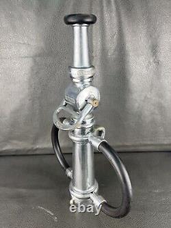 Buse de pompier Vintage Elkhart 2,5 po avec arrêt à levier LaFrance et embout
