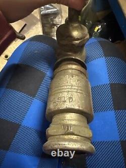 Buse de pompier en laiton Pyrene MFG. Co