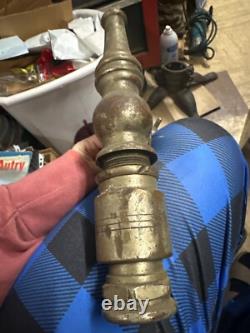 Buse de pompier en laiton Pyrene MFG. Co