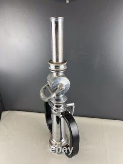 Buse de pompier vintage Powhaton Chrome 2 1/2 po avec embout de 1 1/4 po