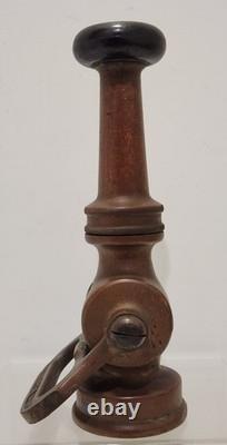 Buse de tuyau d'incendie Chief Firefighter Vintage Elkhart Brass Mfg. Co. 8 1/2 pouces