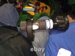 Buse de tuyau d'incendie Task Force Tips TFT 2.5 50-350GPM Buse à deux mains Livraison gratuite