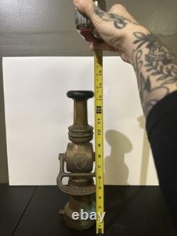 Buse de tuyau d'incendie Vintage Elkhart Chief - Mémorabilia de lutte contre l'incendie 13,5 pouces