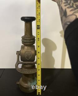 Buse de tuyau d'incendie Vintage Elkhart Chief - Mémorabilia de lutte contre l'incendie 13,5 pouces