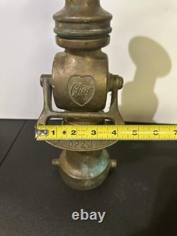 Buse de tuyau d'incendie Vintage Elkhart Chief - Mémorabilia de lutte contre l'incendie 13,5 pouces