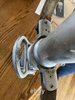 Buse de tuyau d'incendie en laiton Colt vintage de 18 pouces marquée O. C. F. D Ouvrir Fermer Déplacer Incendie