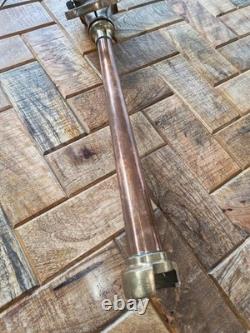 Buse de tuyau d’incendie en laiton antique de 23 pouces de long, française, en laiton et cuivre, excellent état