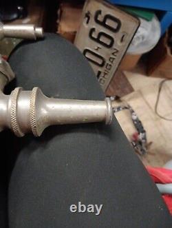 Buse de tuyau d'incendie en laiton vintage
