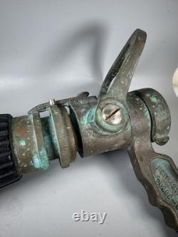 Buse de tuyau d’incendie militaire américaine vintage en laiton 1,5 NPSH NSN 4210-00-465-1906 RARE