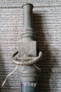 Buse de tuyau de pompier en laiton Vintage Elkhart Mfg Co. 27