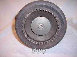 Camion de lutte contre l'incendie vintage Akron avec buse d'extinction Black Widow à jet réglable